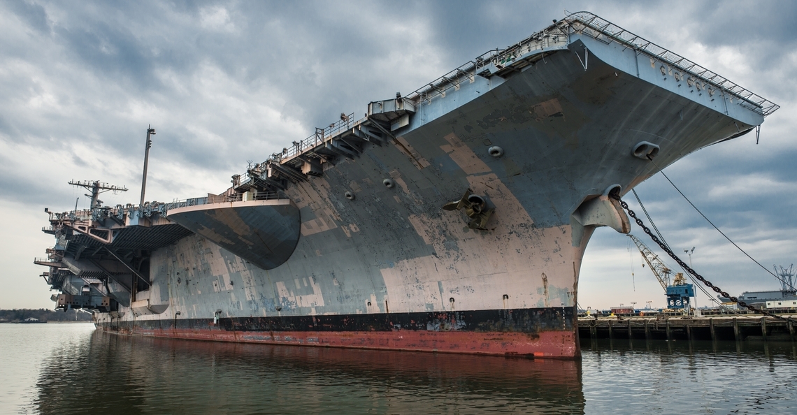 1606329946-1568098509-drones-roestvrij-inspectie-amerikaans-schip-uss-midway-2019-1.jpg