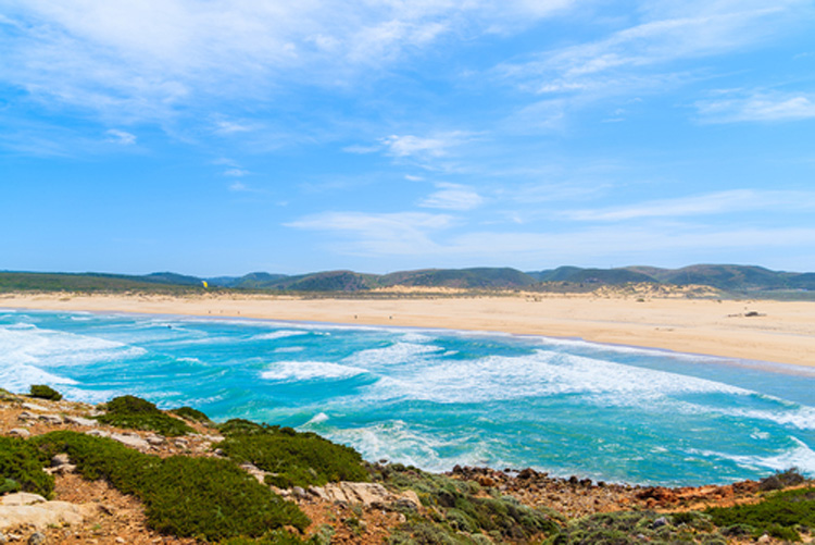 Surfers in Algarve gefilmd met drone