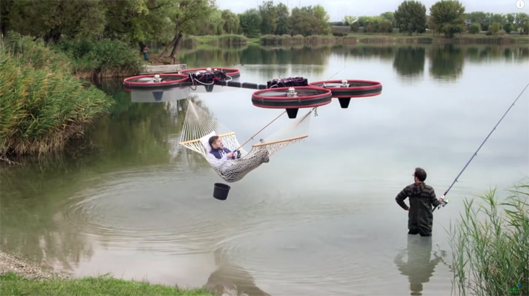 Hangmat drone in nieuwe Centraal Beheer reclame