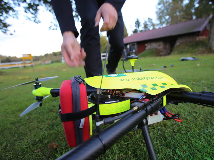 Drones met defibrillator sneller ter plaatsen dan ambulance